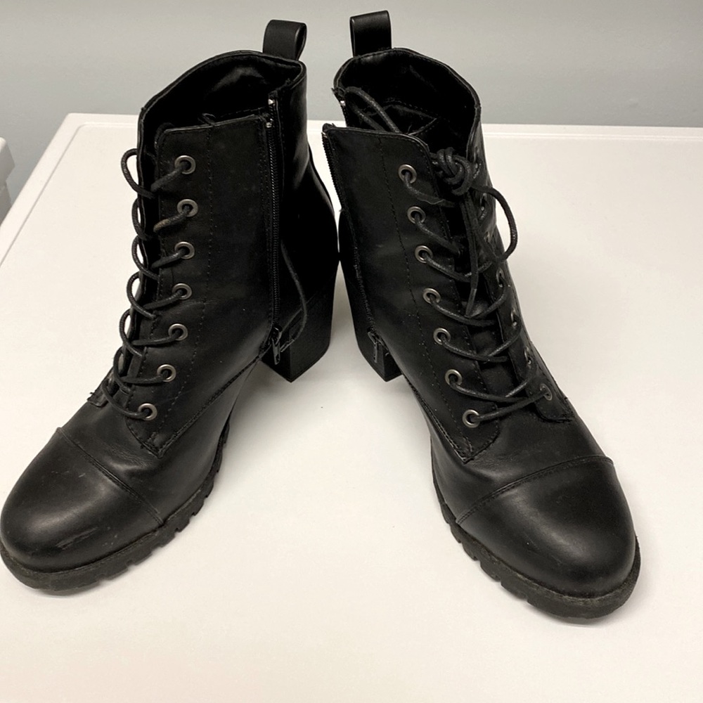 Combat lace up boots